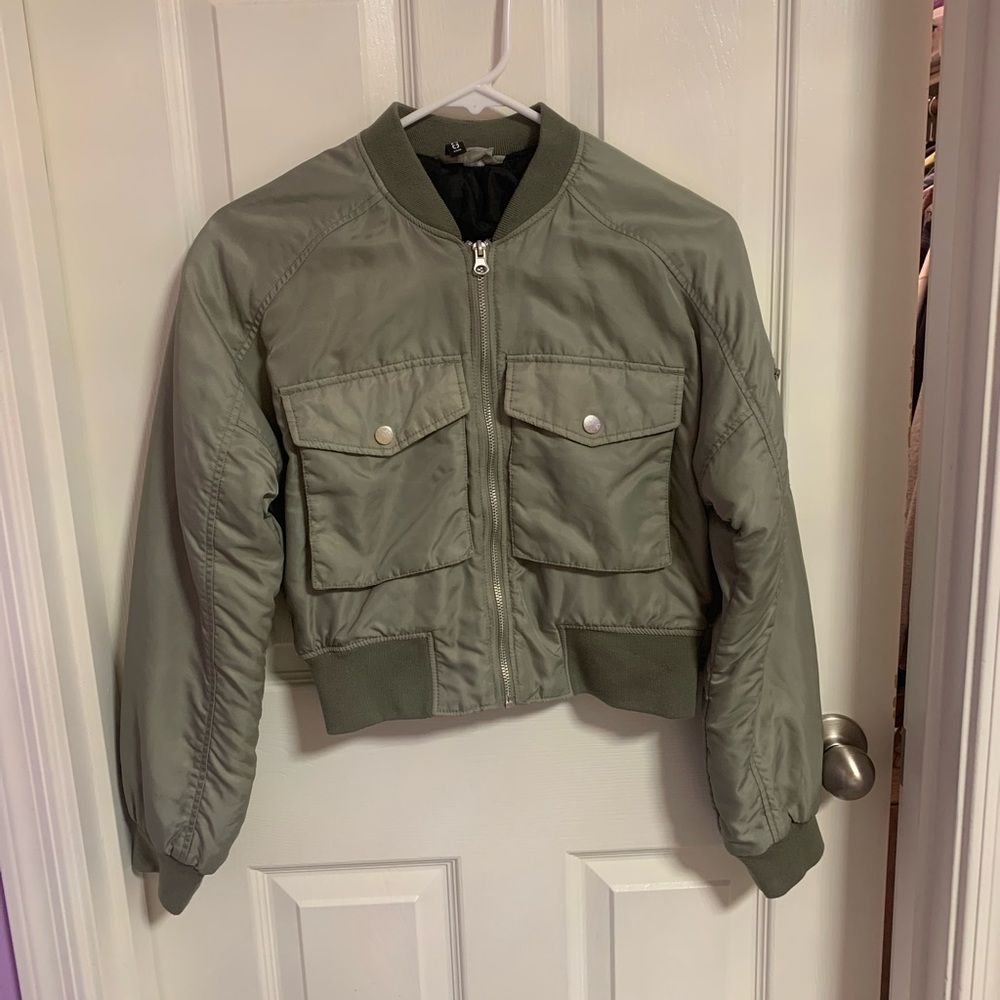 H&M Divided Green Cropped Puffer Jacket